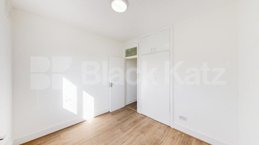 Newly refurbished house with a spacious lounge and high ceilings  Baronet Grove, Tottenham